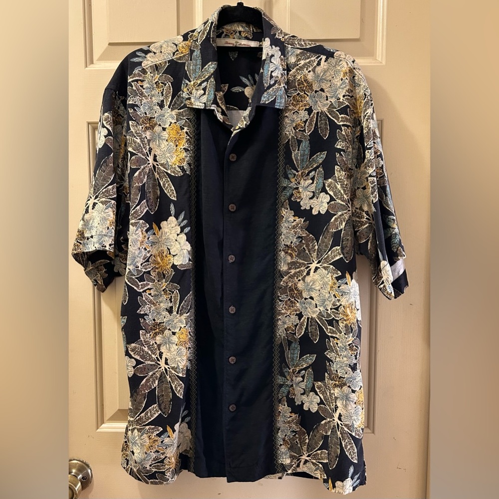 Tommy Bahama Floral Print Men's Shirt - Picture 1 of 6